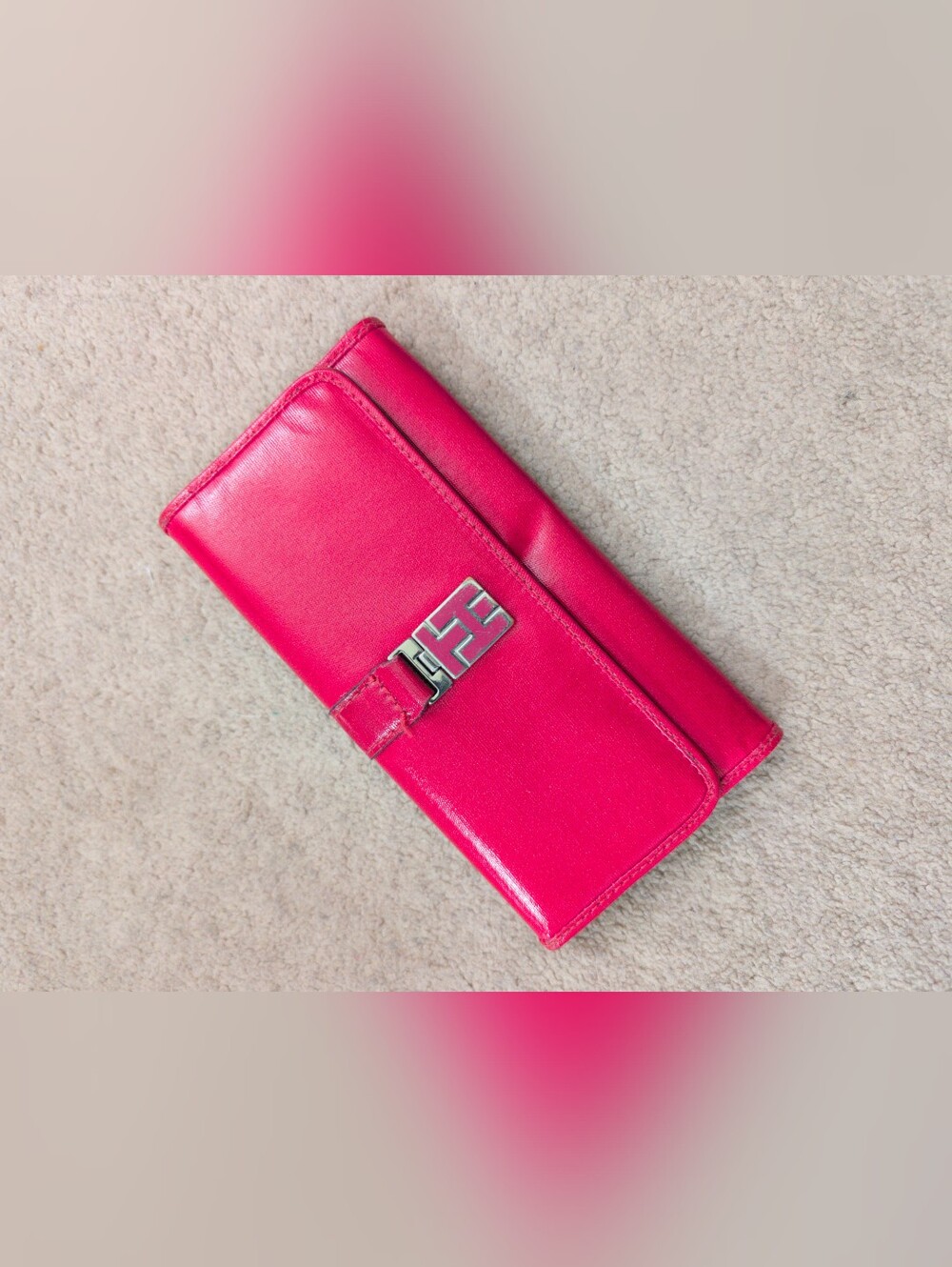 Tommy Hilfiger Fuchsia Leather Clutch Wallet